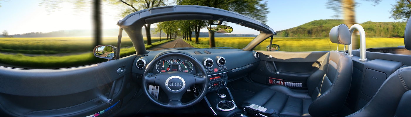360-Grad-Panorama im Innenraum eines Audi TT Cabrio, aufgenommen mit NOVOFLEX-Panoramatechnik